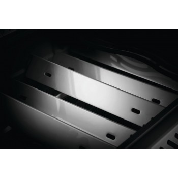 BARBACOA NAPOLEON ROGUE SE 525 CON QUEMADOR LATERAL Y TRASERO INFRARROJOS NEGRA