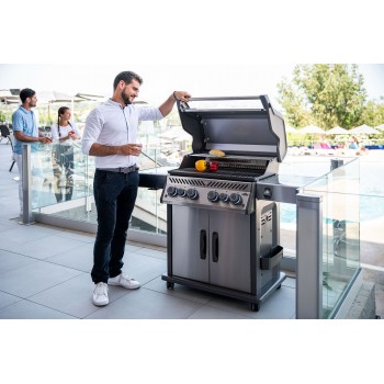 BARBACOA NAPOLEON ROGUE SE 525 CON QUEMADOR LATERAL Y TRASERO INFRARROJOS INOX