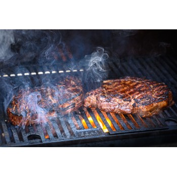 BARBACOA DE CARBÓN / AHUMADOR GRAVITY SERIES 1050 MASTERBUILT (MCG1050G)