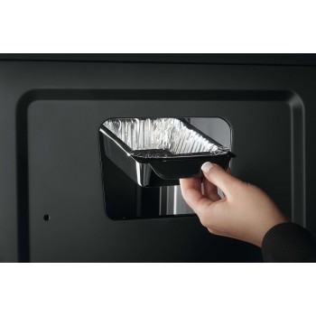 BARBACOA NAPOLEON FREESTYLE 425 CON QUEMADOR LATERAL SIZZLE ZONE