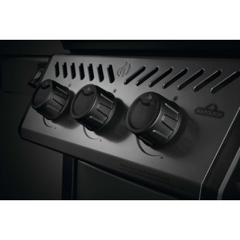 BARBACOA NAPOLEON FREESTYLE 365 CON QUEMADOR LATERAL SIZZLE ZONE